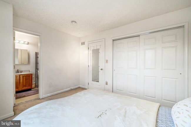 Building Photo - 117 N Barrow Pl