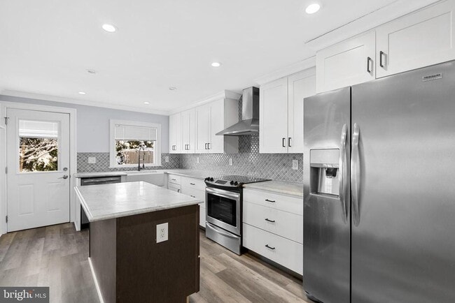 Building Photo - 109 Mercer St