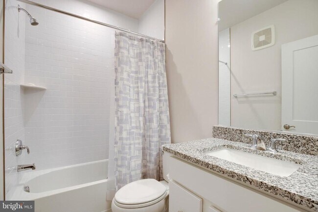 Building Photo - 4614 Olivine Dr
