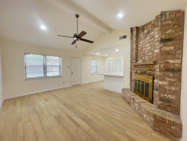 Building Photo - 7710 Romney Rd