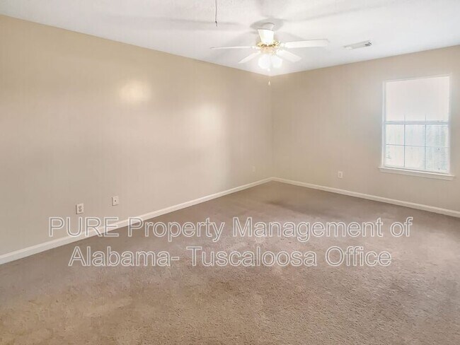 Building Photo - 1368 Southern Gardens Dr