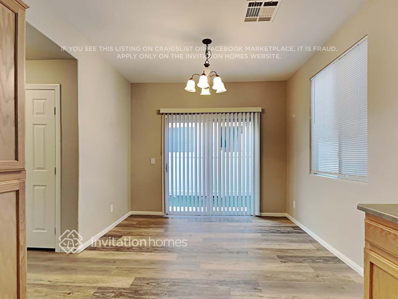 Building Photo - 1316 Sun Village Ave