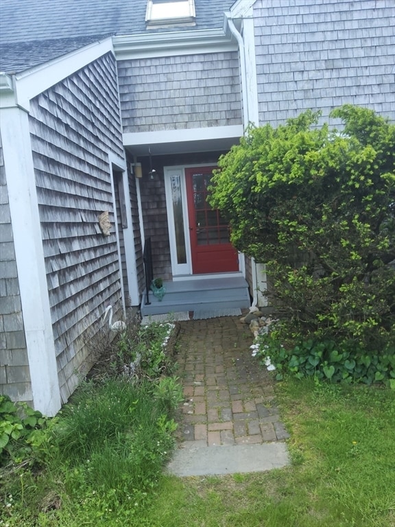 Primary Photo - 588 River Rd