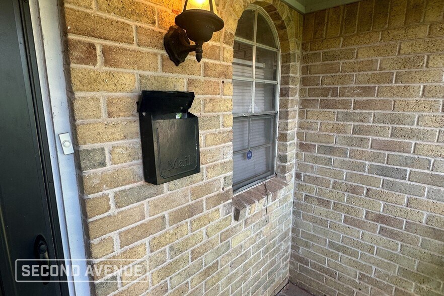 Primary Photo - 3017 SE 54th St