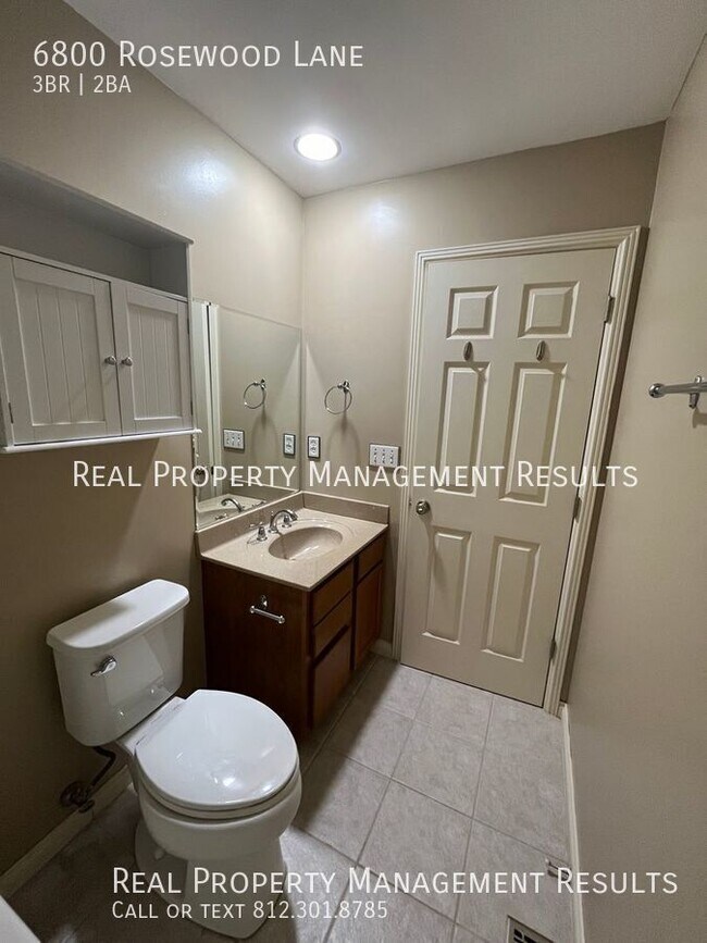 Building Photo - 6800 Rosewood Ln