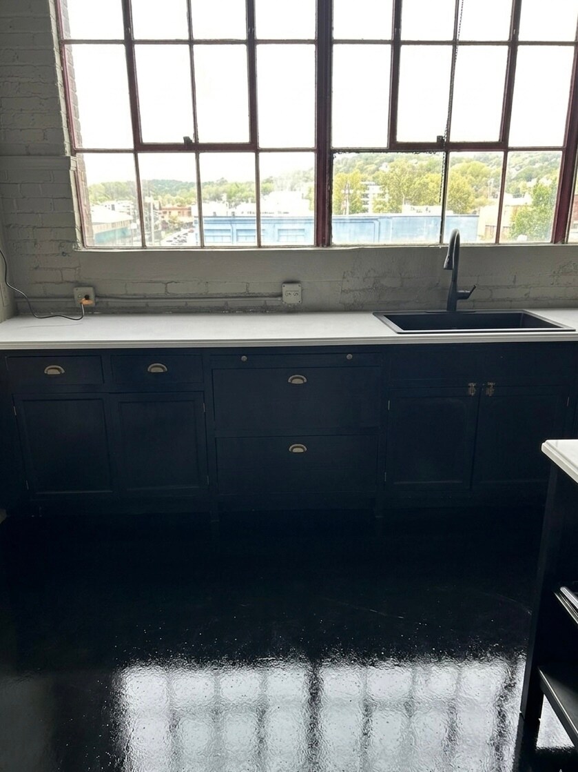 New Quartz Counters + New Sink/Fixtures - 600 Virginia St W