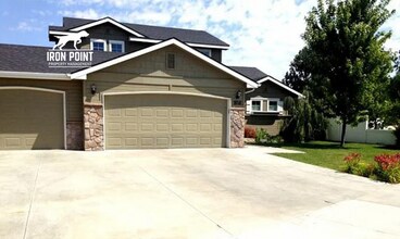 Building Photo - NW Meridian 3bed/2.5 bath w/3 car garage and fenced yard.