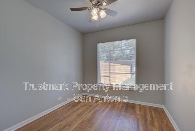 Building Photo - 809 Rittiman Rd