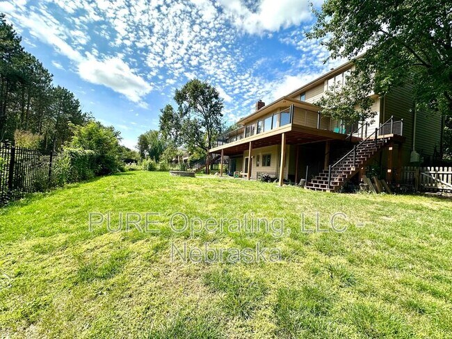 Building Photo - 3447 S 161st Cir