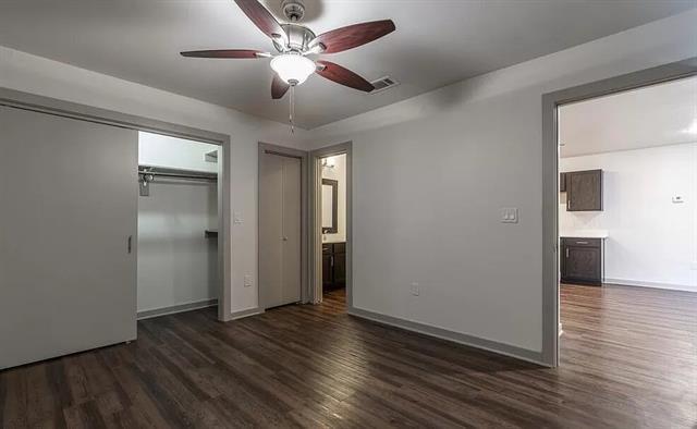 Building Photo - 1925 Moser Ave