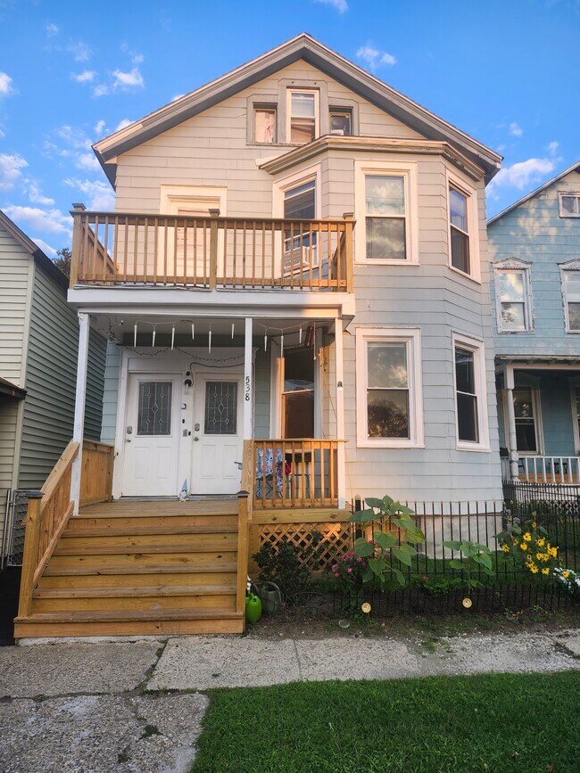 Primary Photo - 538 8th Ave