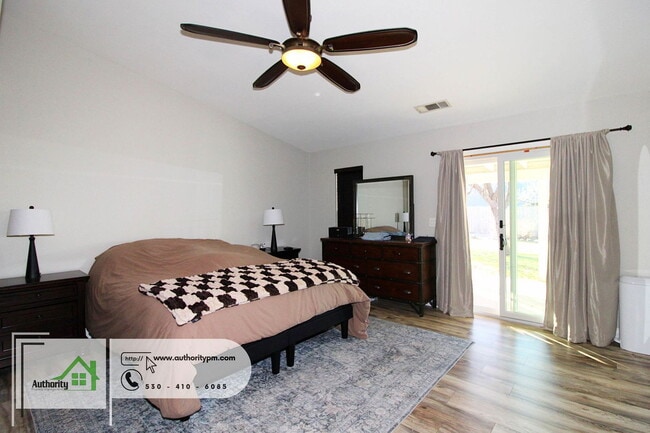 Building Photo - 11540 Vista Del Rio