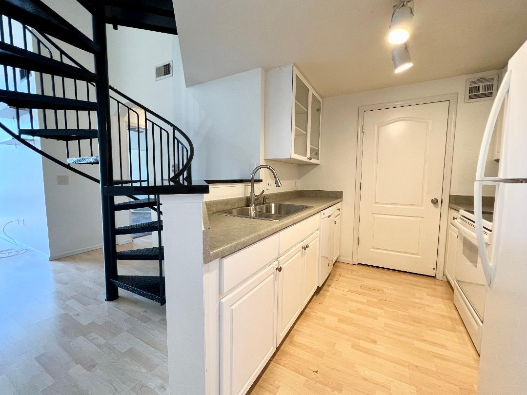 Kitchen Close Up - 1701 E Colter St