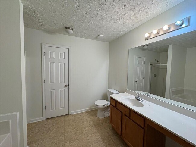 Building Photo - 2485 Emma Way NW