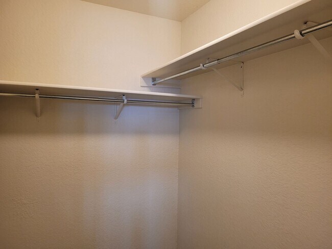 Building Photo - 3 BD 2BA Home