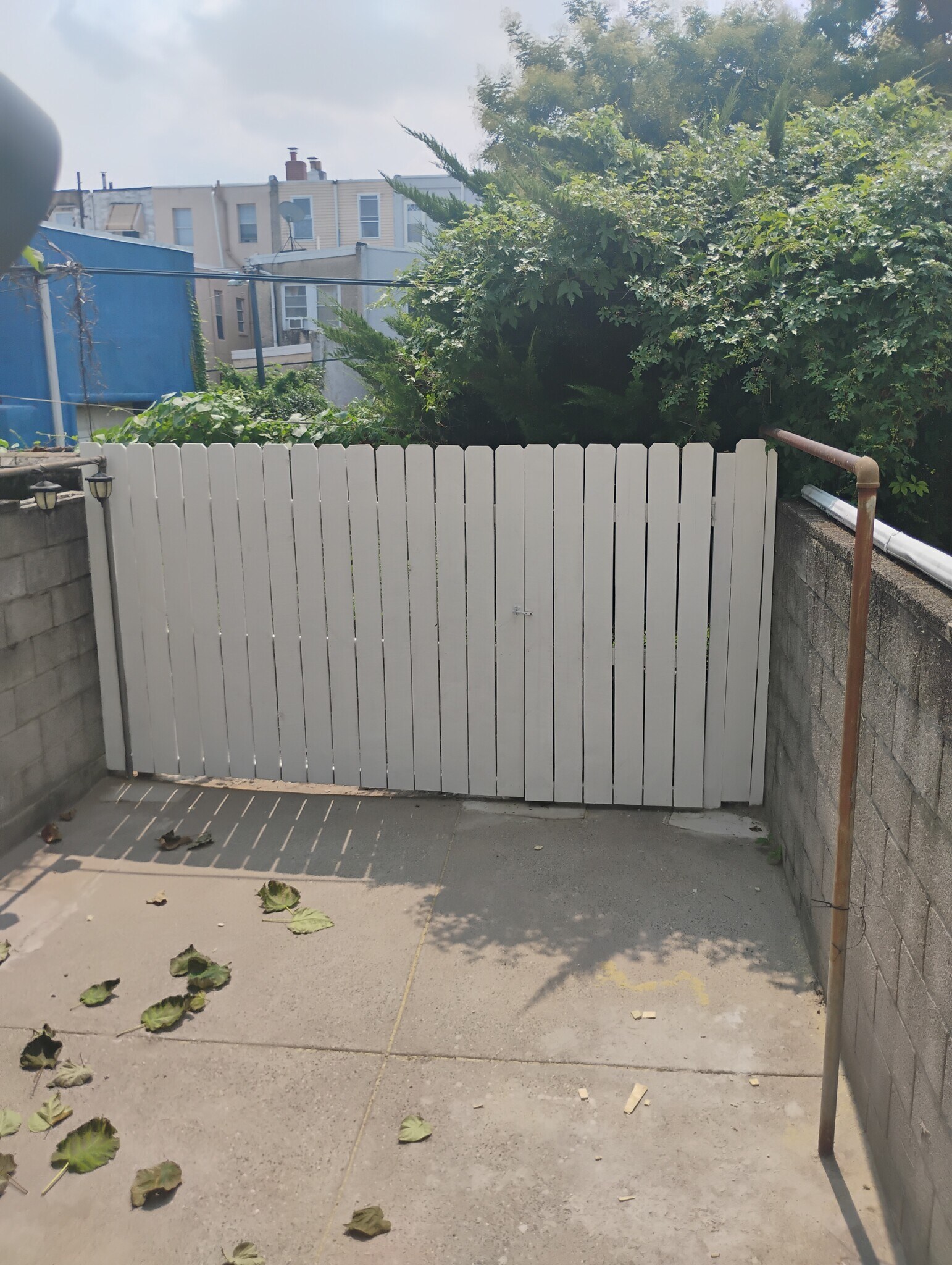 Building Photo - 2546 E Dauphin St