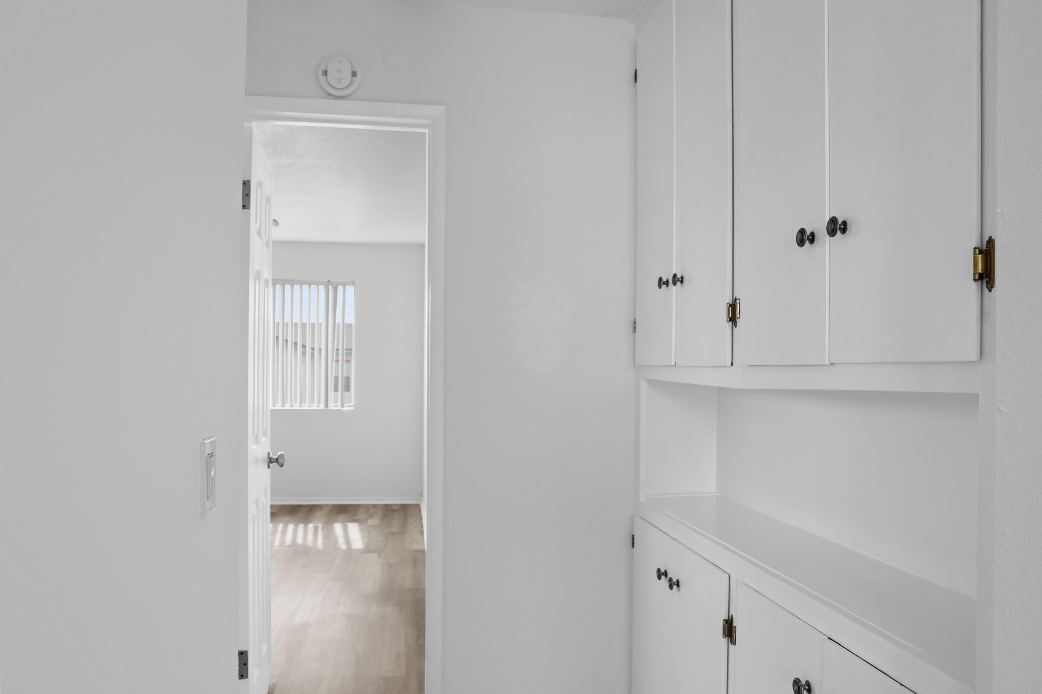 Building Photo - 324 Stepney St