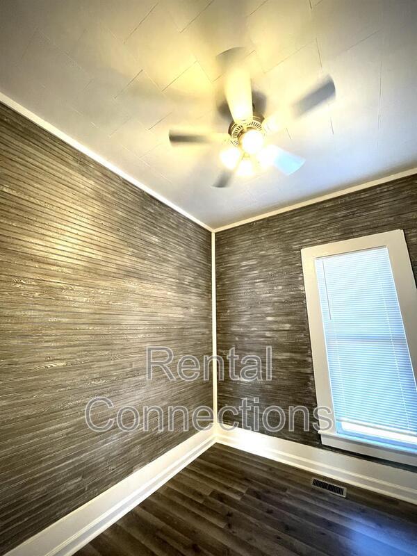 Building Photo - 300 N Bentley St