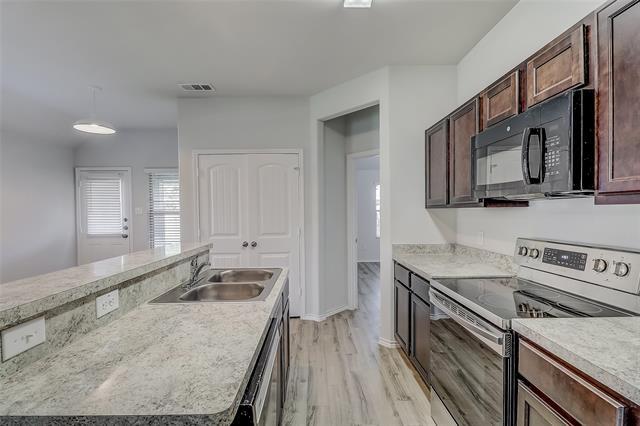 Building Photo - 1506 Cardinal Dr