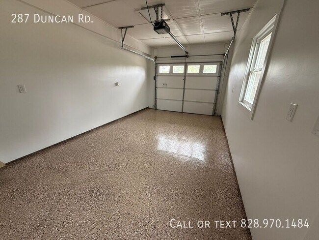 Building Photo - 287 Duncan Rd