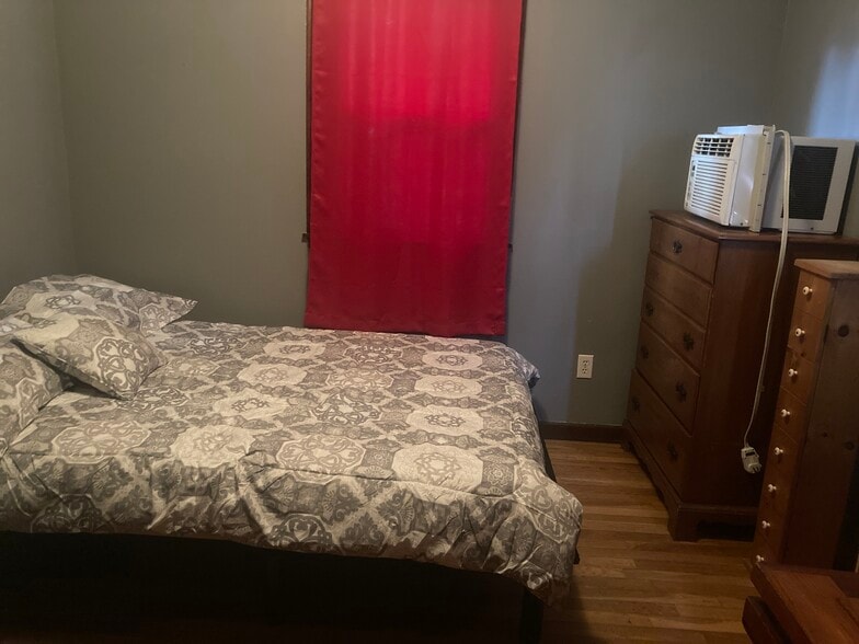 Building Photo - 6 Boynton Dr