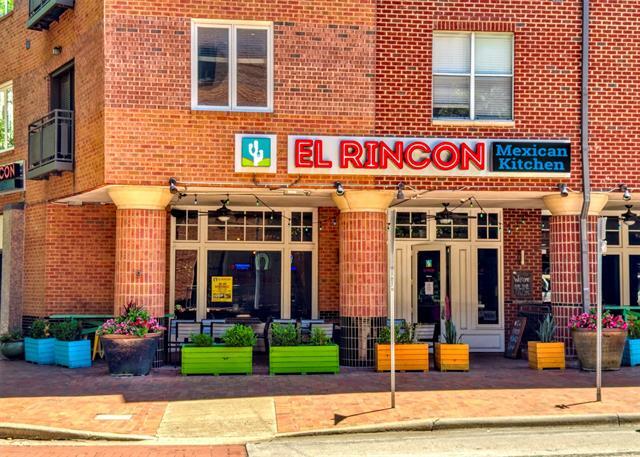 Building Photo - 5005 Meridian Ln