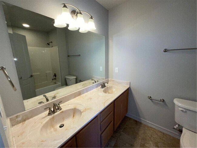 Building Photo - 1280 Colonel Salomon Dr