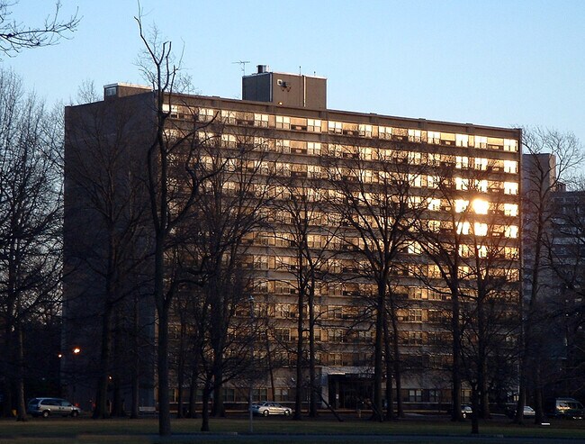 View from the northwest - Orange Park Apartments