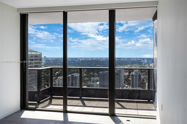 Building Photo - 1000 Brickell Plaza