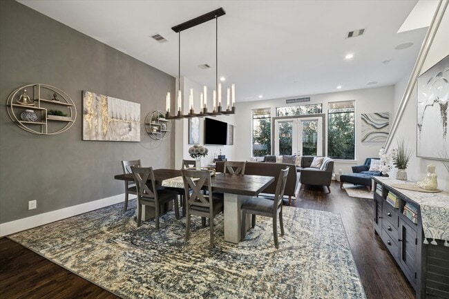 Building Photo - 1717 Silver St