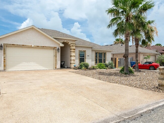 Building Photo - 15114 Barataria Dr