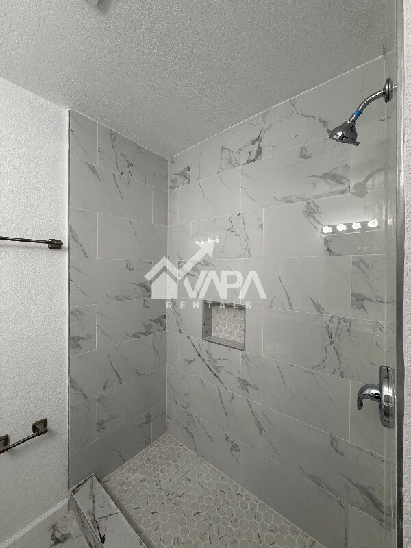 Building Photo - 143 Huxley Dr