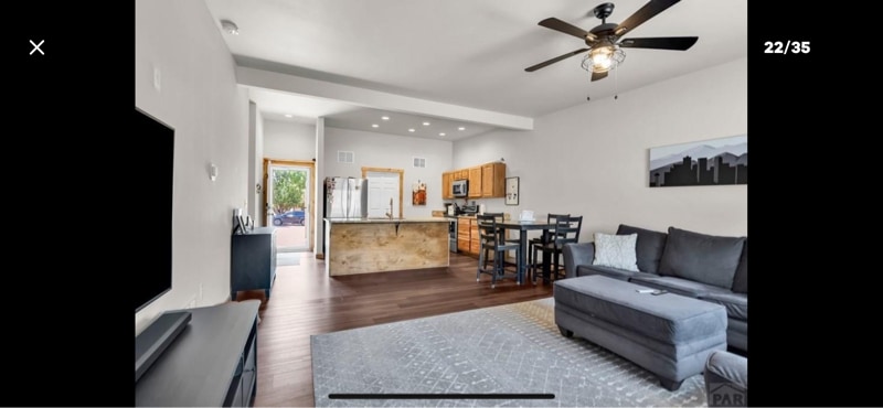 Building Photo - 349 W Buttercup Way