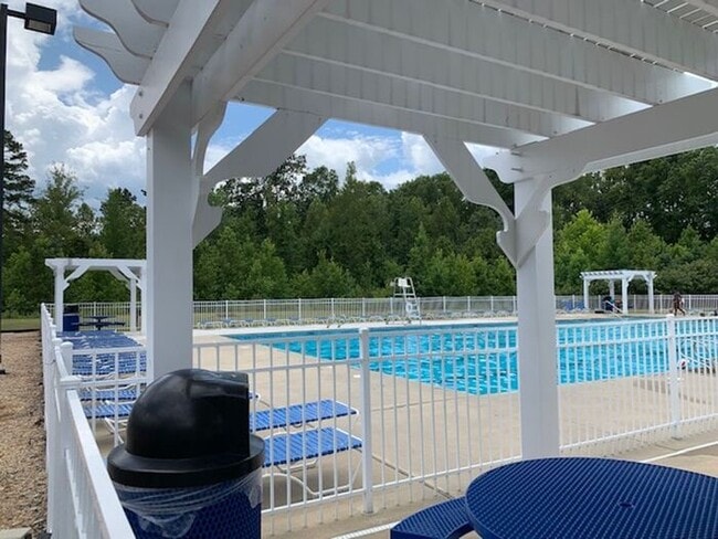 Building Photo - 2130 New Garden Rd