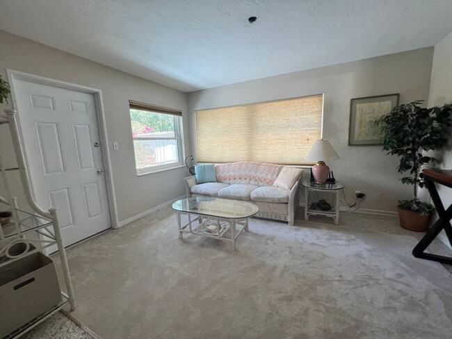 Building Photo - 6month Min. Gulfport High & Dry Home