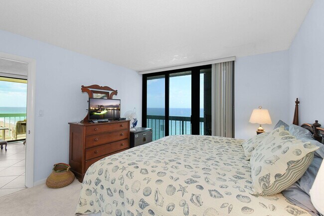 Building Photo - 9940 S Ocean Dr