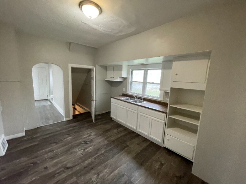 Building Photo - 1733-1737 Long Ave