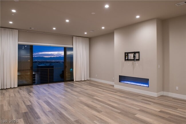 Building Photo - 446 Tranquil Peak Ct