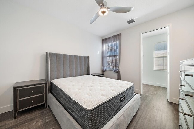 Building Photo - 4925 Pointe Midtown Way