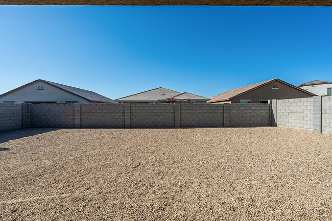 Building Photo - 15877 W Mauna Loa Ln