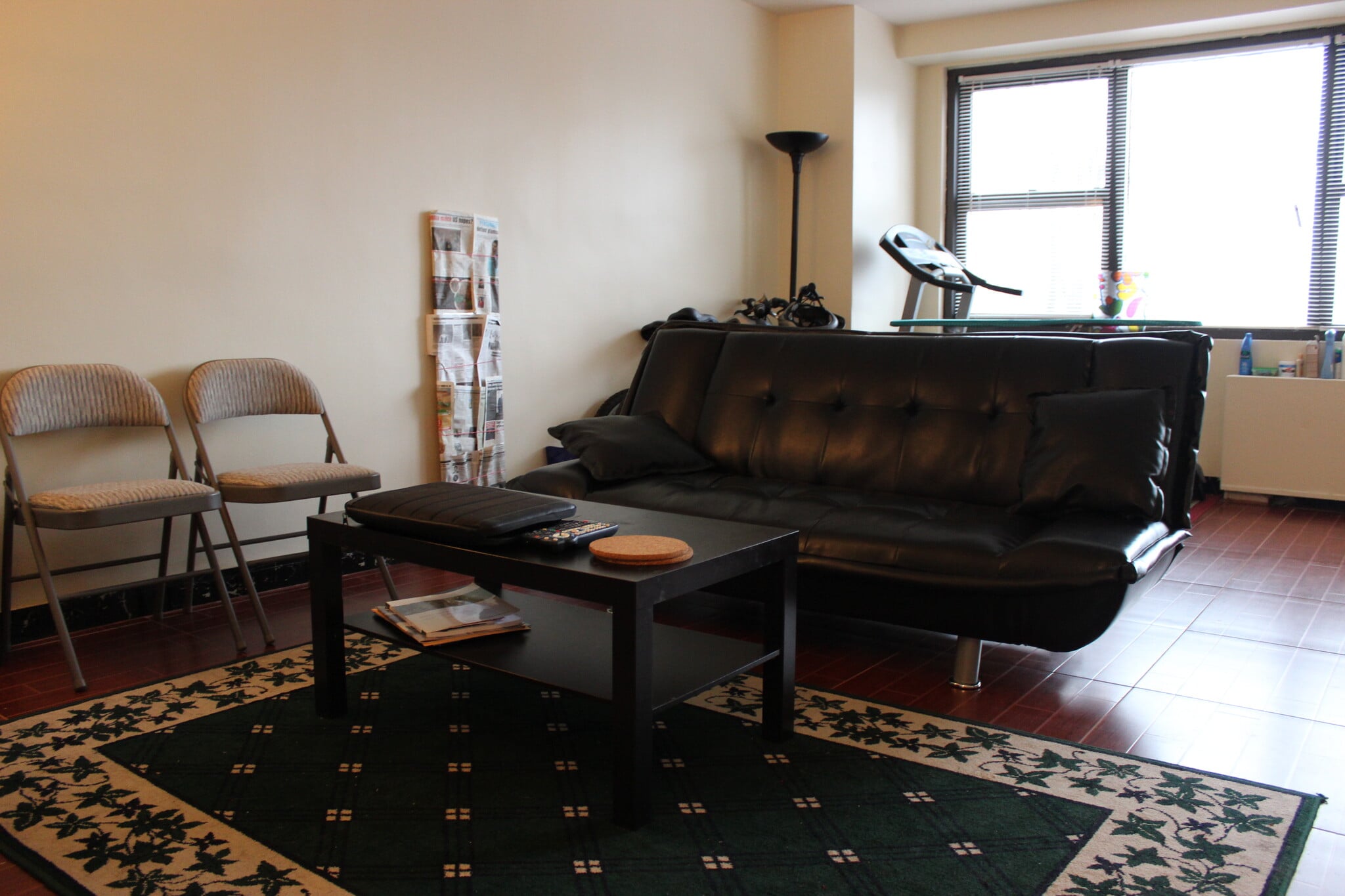 Large Living Room - 201 Saint Pauls Ave