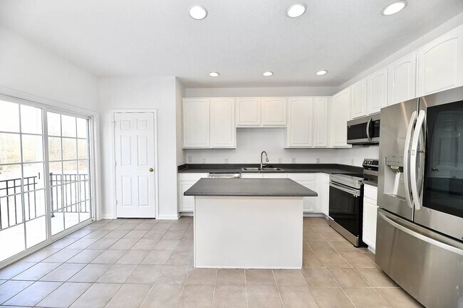 Building Photo - 11888 Esty Way