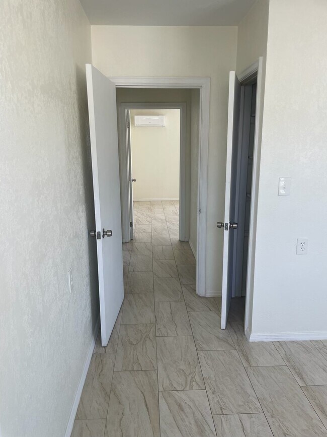 Building Photo - 600 Riverview Blvd