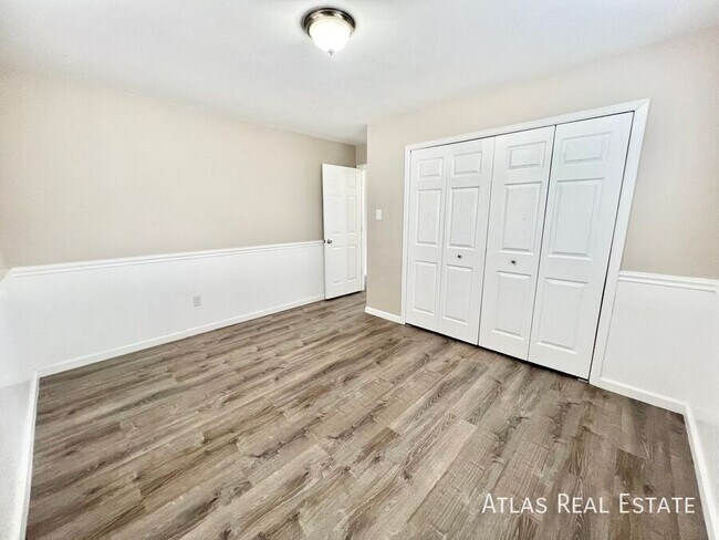 Building Photo - 1805 Eagle View Dr