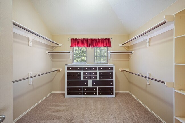 Building Photo - 2931 Silver Landing Ln