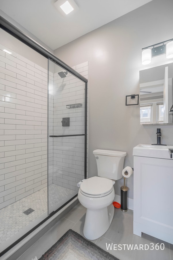 Building Photo - 1410 W Farragut Ave