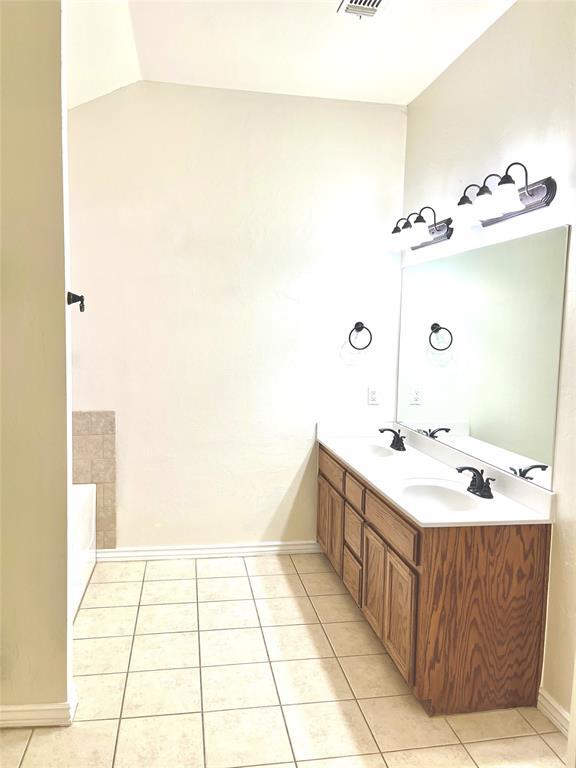 Building Photo - 929 Eagle Cliff Dr