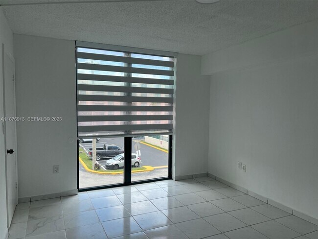 Building Photo - 2055 SW 122nd Ave