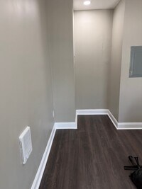 Building Photo - 527 E Chelten Ave