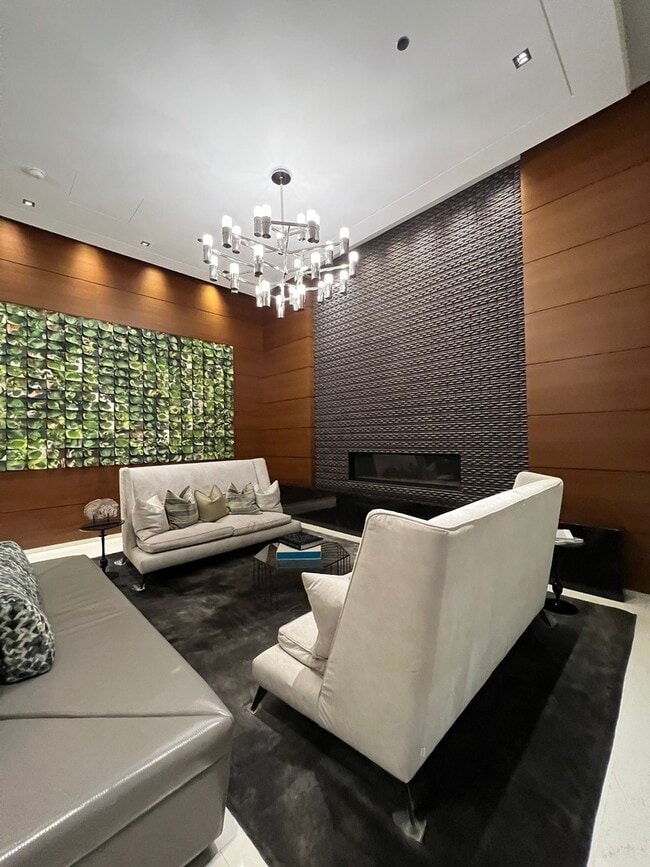 Building Photo - 1201 S Prairie Ave